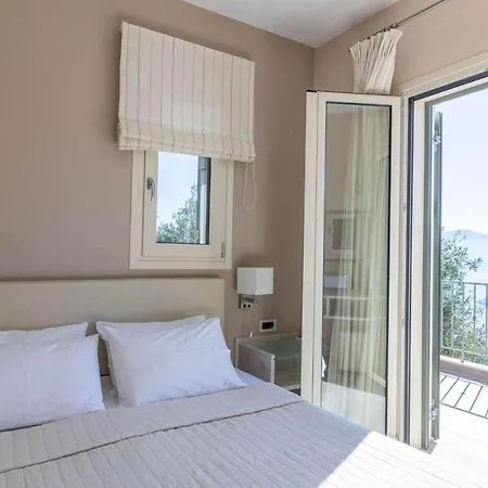 Vila Olive Grove *